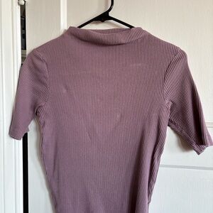 Uniqlo Ribbed Light Purple Top